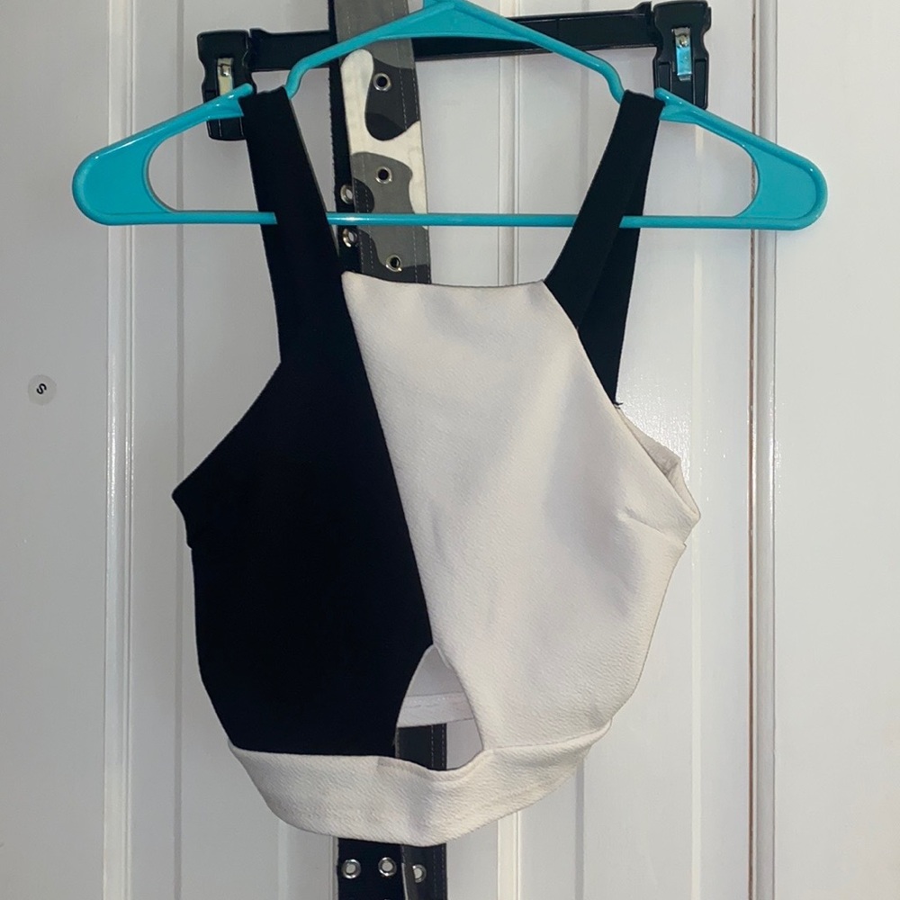 black and white crop top tank (small)